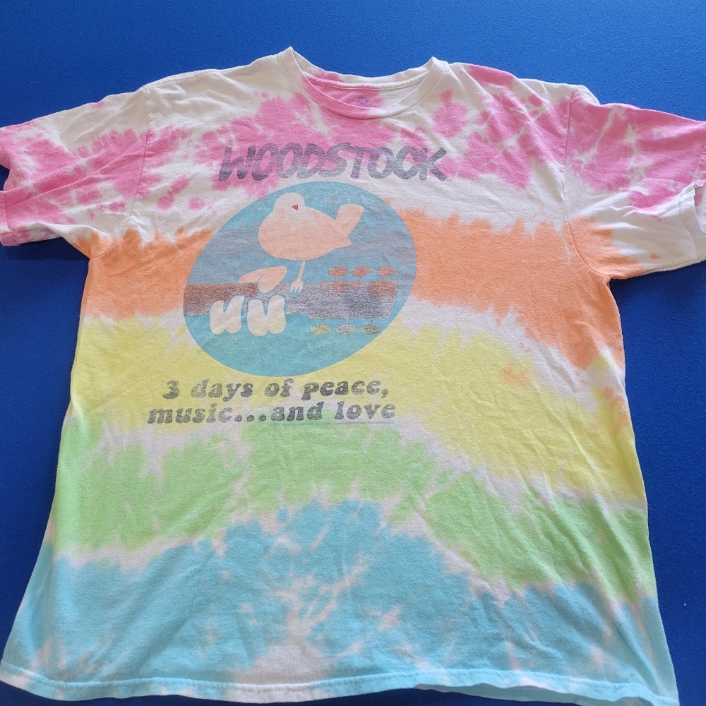 2016 Liquid Blue Tie-dye Woodstock Short Sleeve Tee / Size XL / Crew Neck